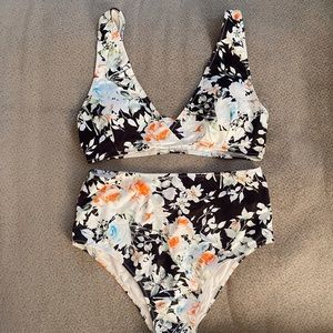 Cupshe floral high-waisted bathing suit - Medium